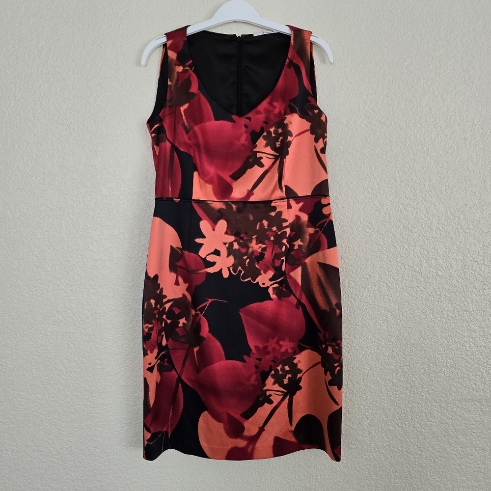 T Tahari Red Floral Satin Sheath Pencil Dress size 10 - Picture 1 of 6